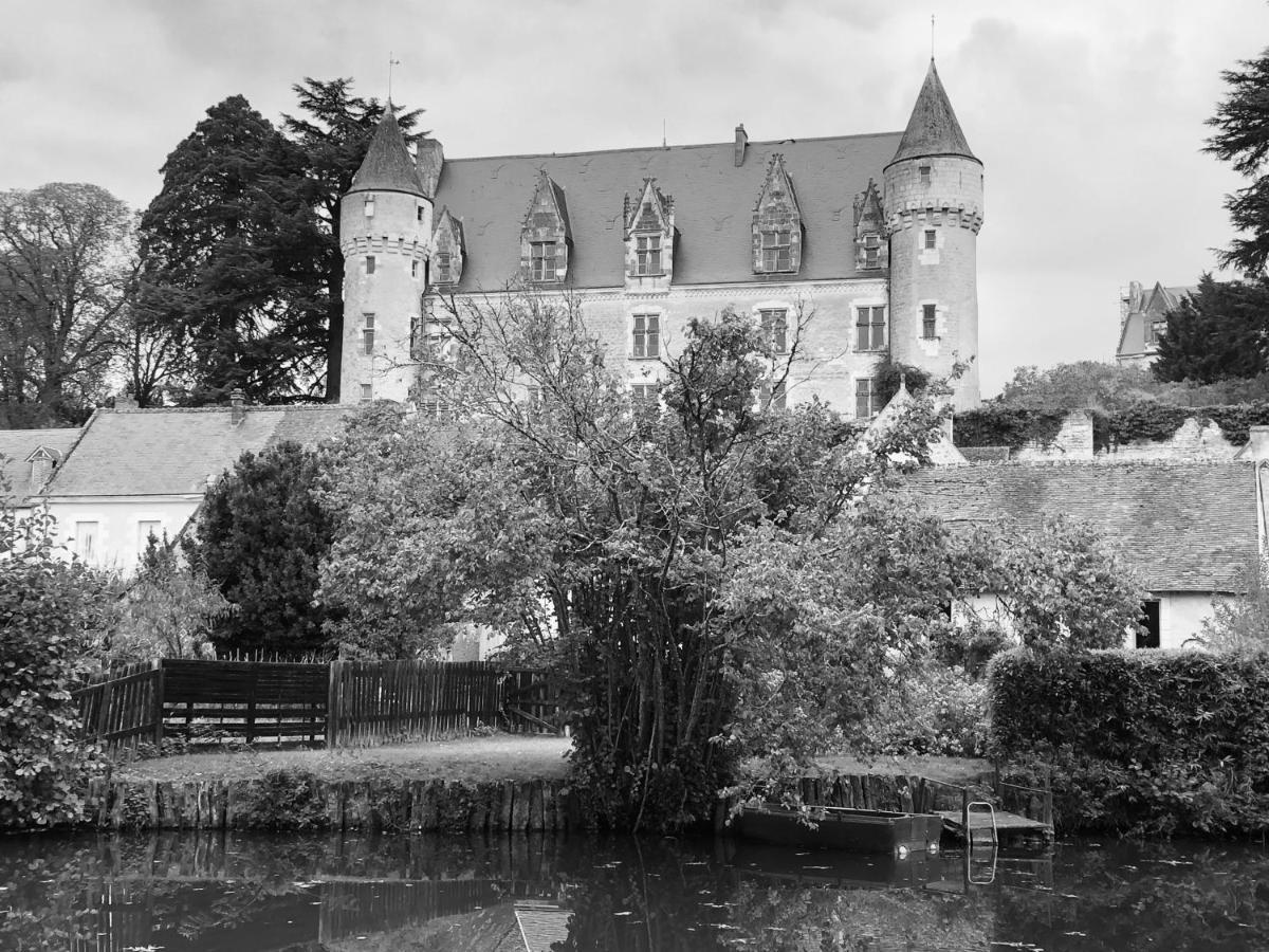 La Tour De La Conterie Bed and Breakfast Beaumont-Village Eksteriør billede
