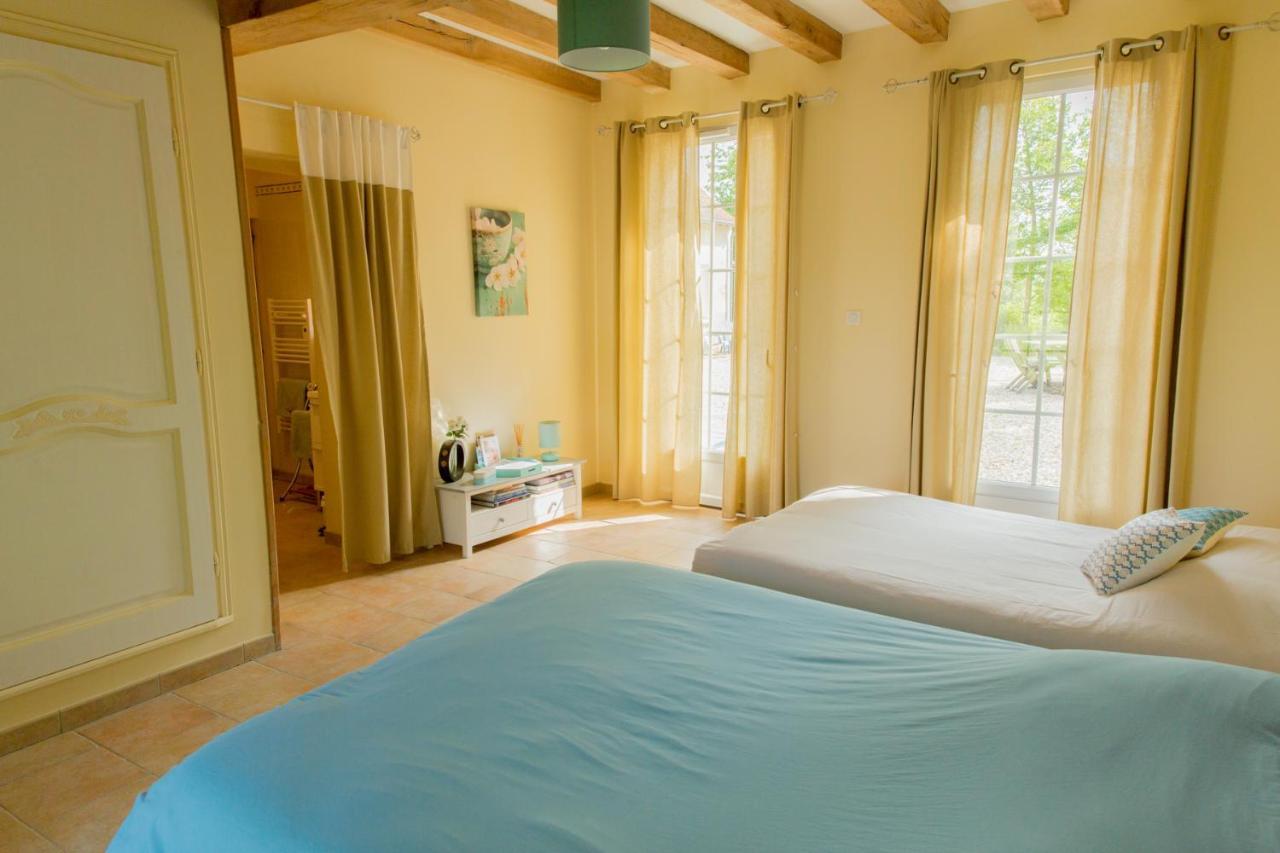 La Tour De La Conterie Bed and Breakfast Beaumont-Village Eksteriør billede